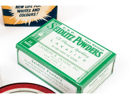 Eleven Vintage Vanity Items