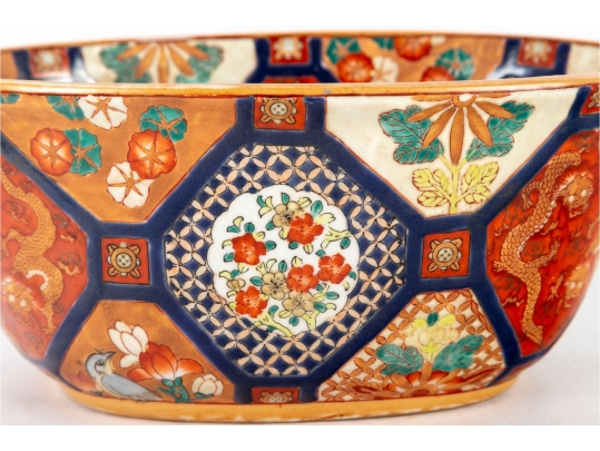 Chinese Imari-Style Decorative Bowl