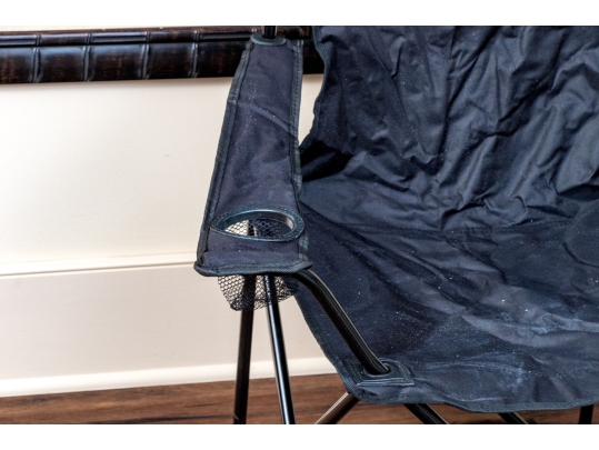 Set Of Four Collapsible Folding Chairs With Storage Cases