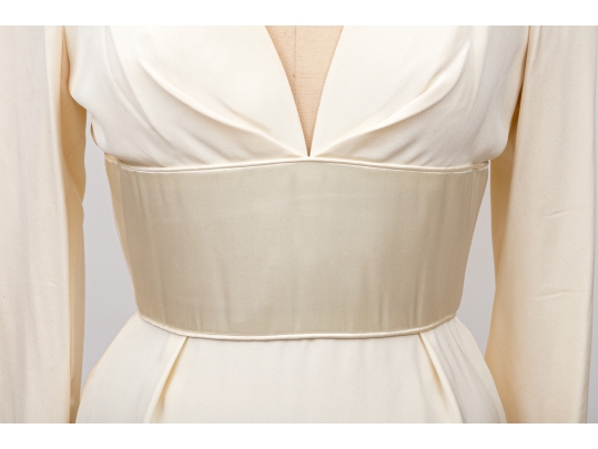 Donald Deal Charming Ivory White 'V' Neck Dress, Size 10