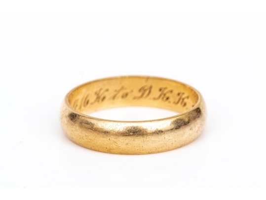 14k Yellow Gold Simple 5.25mm Wedding Band, Size 9.5