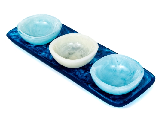 Lilly Juilet Four Piece Collection Of Acrylic And Resin Serving Wares