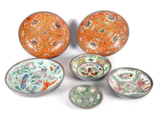 Collection Of Japanese Porcelain Bowls Decorated In Hong Kong