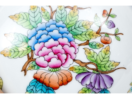 Herend Hungary Hand-Painted Porcelain Bonbonniere, Queen Victoria (VBO) Pattern