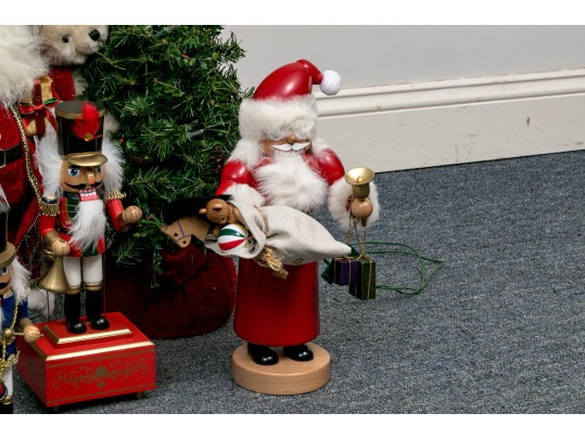 Collection Of 15 Pieces Of Christmas Related Decoration
