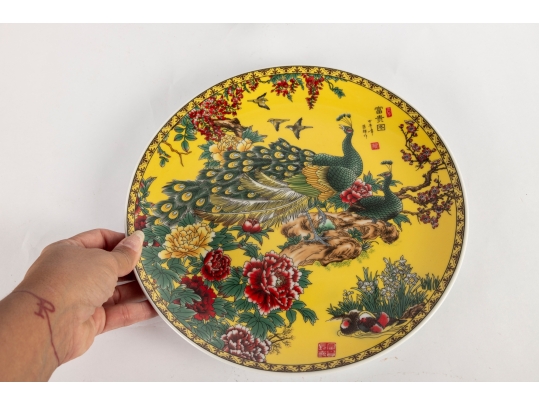 Decorative Chinese Decorative Porcelain Plate With Peacock Motif