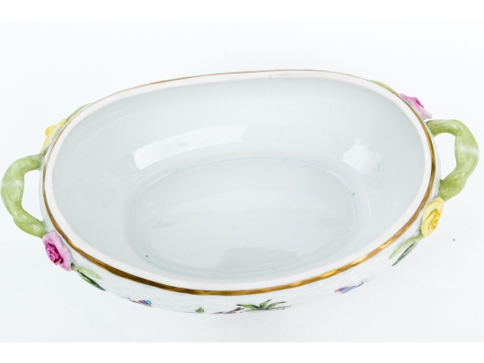 Herend Hungary Hand-Painted Porcelain Covered Bonbon Dish, Rothschild Bird (RO) Pattern