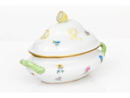 Herend Hungary Hand-Painted Porcelain Covered Dish Or Miniature Tureen, Market Garden (MF) Pattern