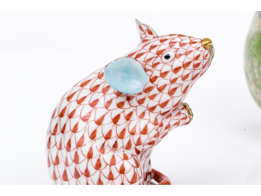 Herend Hungary Hand-Painted Porcelain Figure, Rust Fishnet Mouse