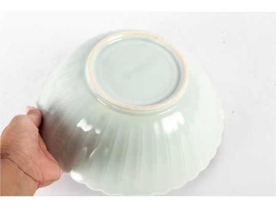 Japanese Porcelain Bowl With Cranes And Pine Design