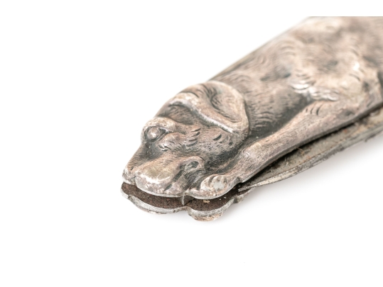 Fabulous Vintage Lying Hound Dog Motif Pocket Knife