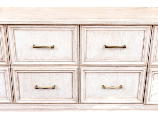 Impressive Transitional Entertainment Hutch