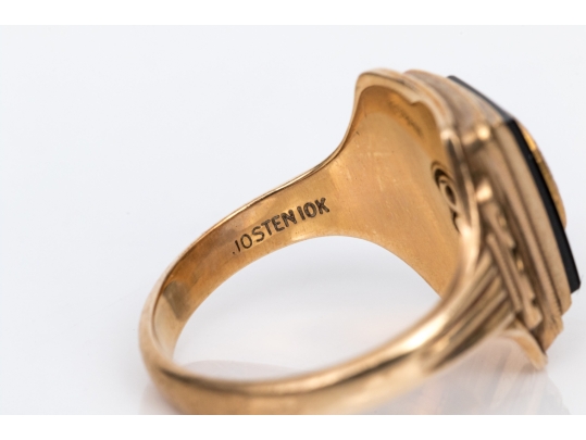 10k Yellow Gold Striking Vintage 1952 School Ring, Size 4.5