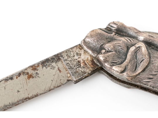 Fabulous Vintage Lying Hound Dog Motif Pocket Knife