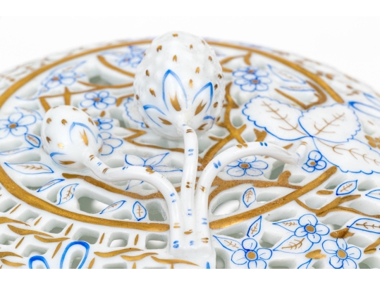 Herend Hungary Hand-Painted Blue And Gilt Large Reticulated Bonbonniere / Potpourri