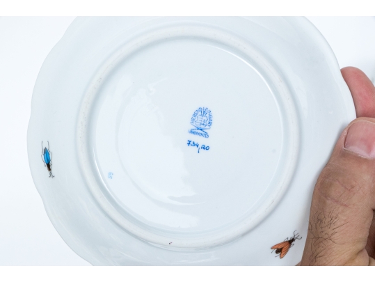 Set Of Ten Herend Hungary Hand-Painted Porcelain Tea Cups And Saucers, Rothschild Bird (RO) Pattern