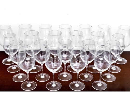 Collection Of Twenty-Three Williams-Sonoma White Wine Goblets, Of Differing Heights