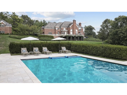 Brown Jordan Pool Lounging Set