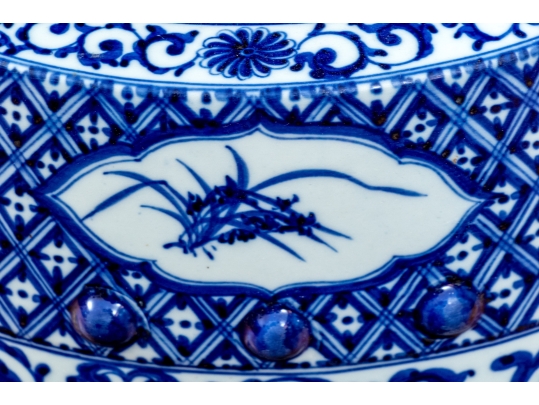 Decorative Chinese Blue And White Porcelain Garden Stool