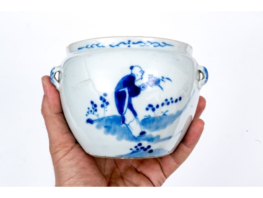Chinese Blue And White Porcelain Lidded Jar