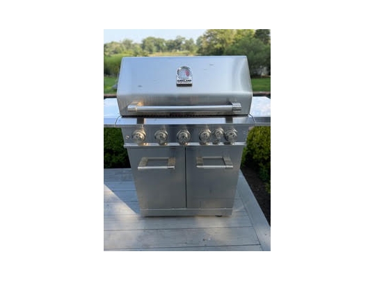 Kirkland Signature Stainless Steel 6-Burner Propane Gas Grill