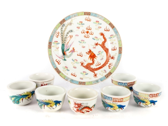 Chinese Porcelain Dragon And Phoenix Plate With Eight Tea Cups