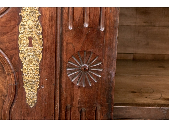 Stunning Quality Louis XV Style Armoire