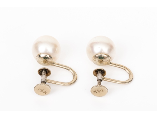 14k White Gold Classic Vintage Handsome 8.75mm Cultured Pearl Screwback Earrings