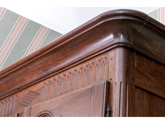 Stunning Quality Louis XV Style Armoire