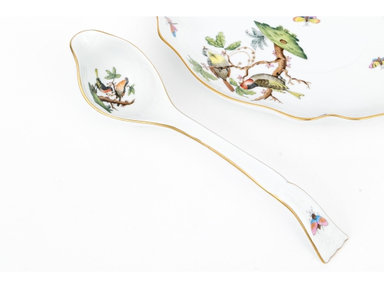 Herend Hungary Hand-Painted Porcelain Gravy Boat, Underplate And Ladle, Rothschild Bird (RO) Pattern