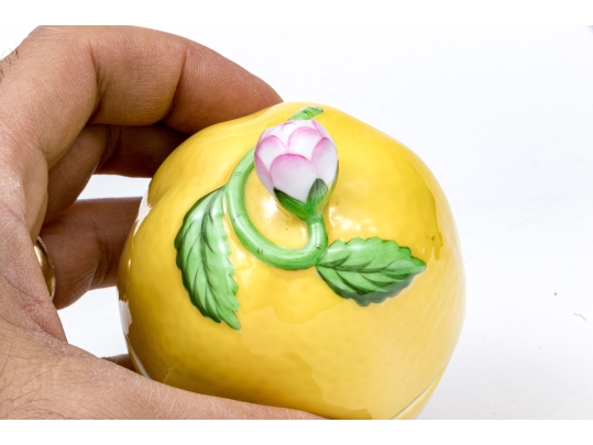 Herend Hand-Painted Porcelain Lidded Lemon Form Box 