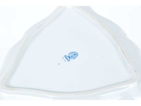 Herend Hand Painted Rothschild Bird Triangular Bowl, Rothschild Bird (RO) Pattern