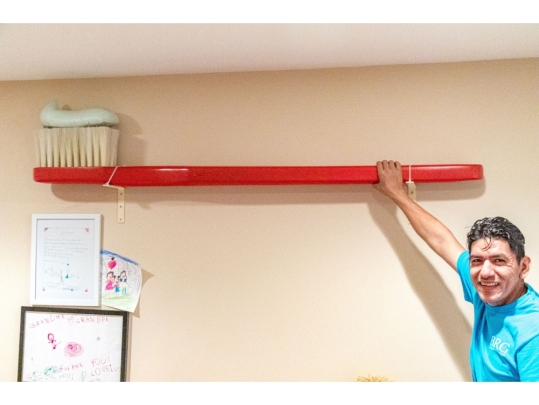 Decorative Novelty Oversized Toothbrush With Toothpaste