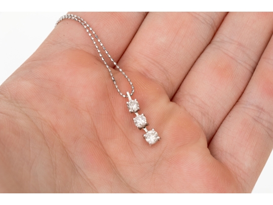 18k White Gold Striking Graduated Diamond Stack Pendant, App. 0.45 TCW, With Chain