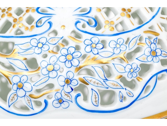 Herend Hungary Hand-Painted Blue And Gilt Large Reticulated Bonbonniere / Potpourri