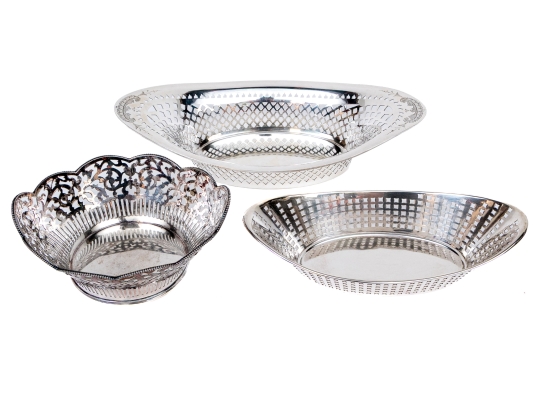 Group Of Three Fine Vintage English Silverplate Baskets