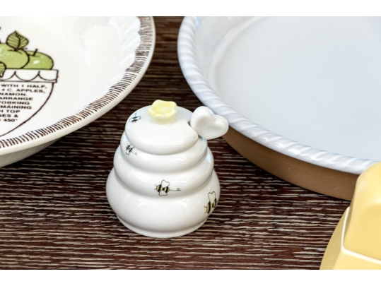 Collection Of Twelve Ceramic Wares