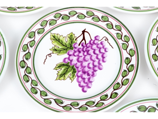 Set Of Fourteen Portuguese Hand-Painted Conimbricer Winterthur Interpretation Ceramic Plates