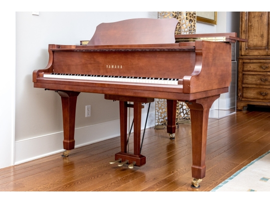 Yamaha G2 Baby Grand Piano