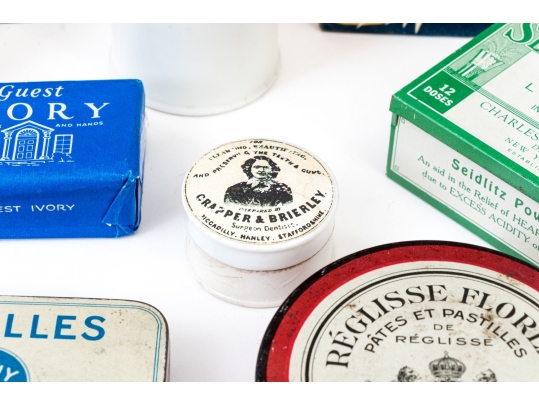 Eleven Vintage Vanity Items