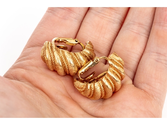 Boucheron 18k Yellow Gold Magnificent Vintage Matte Ribbed Shrimp Style Earrings