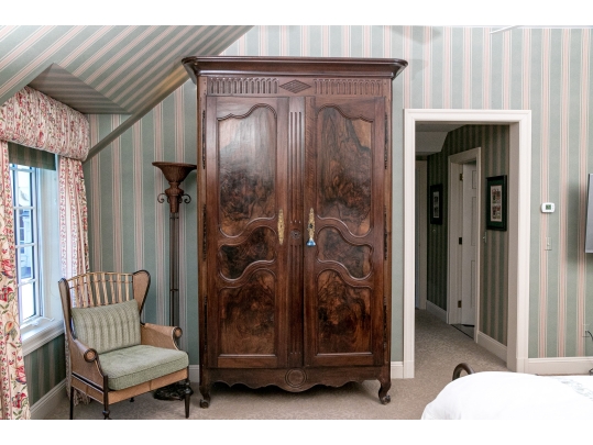 Stunning Quality Louis XV Style Armoire