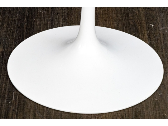 Knoll Studio Saarinen Tulip Table