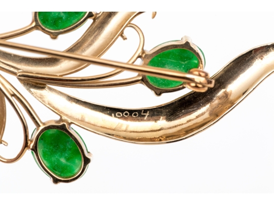Yellow Gold Striking Vintage Nephrite Jade Spray Foliate Brooch