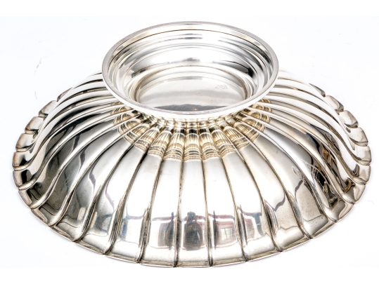 Gorham Sterling Silver Footed Foliate Form Center Bowl, 35.96 Ozt.
