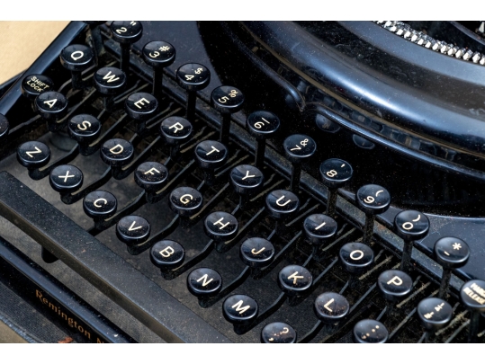 Antique Remington Noiseless Portable Typewriter With Original Case