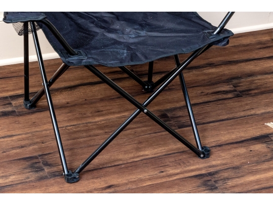 Set Of Four Collapsible Folding Chairs With Storage Cases