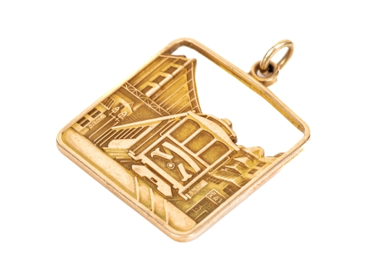 10k Yellow Gold Vintage Cable Car And Golden Gate Bridge Charm