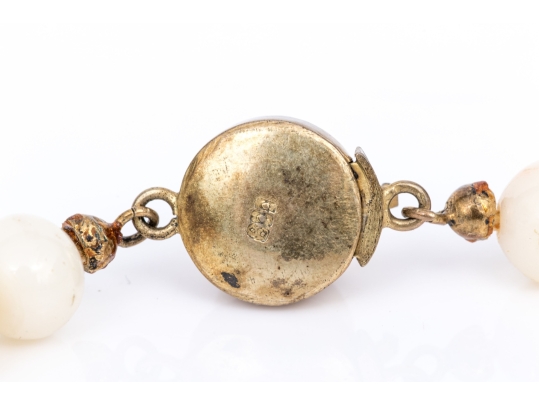 Pretty Vintage 7mm To 7.75mm Coral Bead Necklace With An 800 Silver Clasp