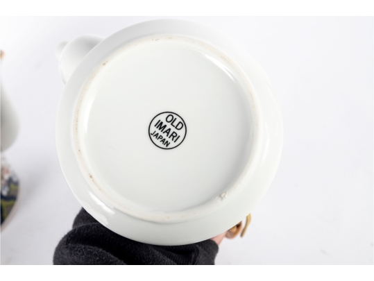 Pair Of Old Imari Japan Porcelain Teapots